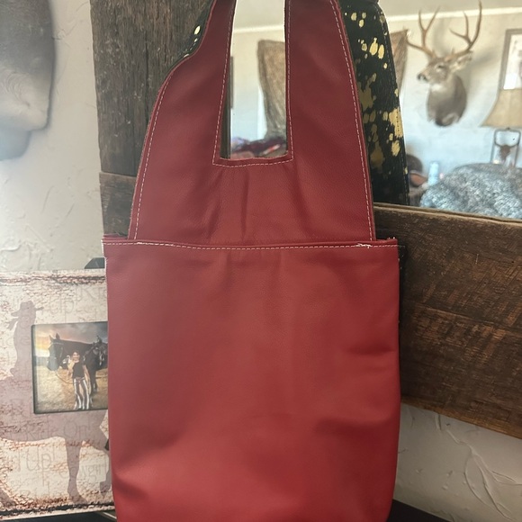 Lauraine’s HOH acid wash and leather vehicle hanging reusable trash storage bag - Picture 5 of 11